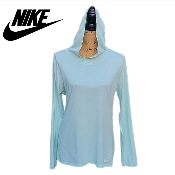 Nike Tops - Nike Dri-Fit Performance Hoodie